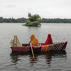 Quilt - Held in Splendor - Volume.ro